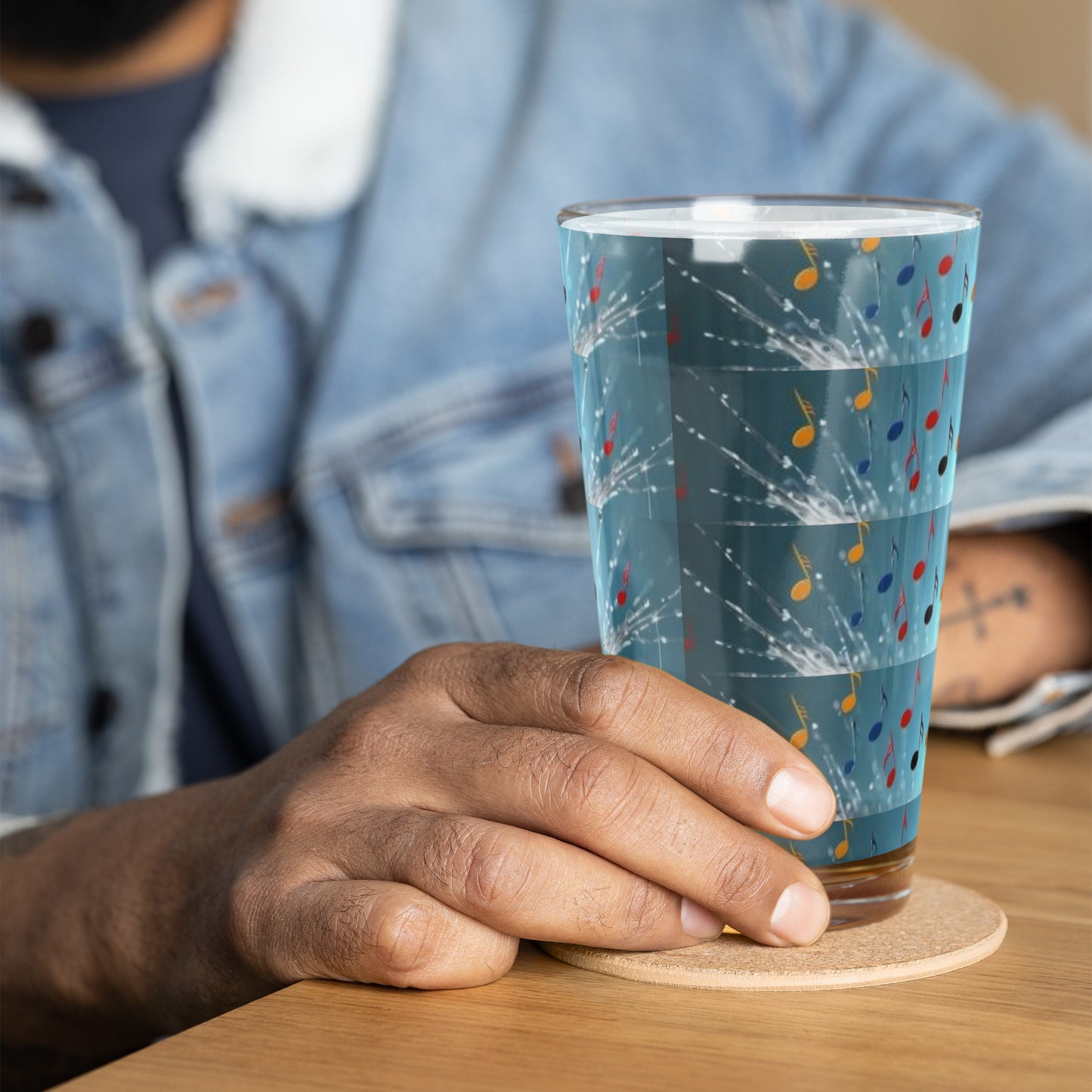 Shaker pint glass